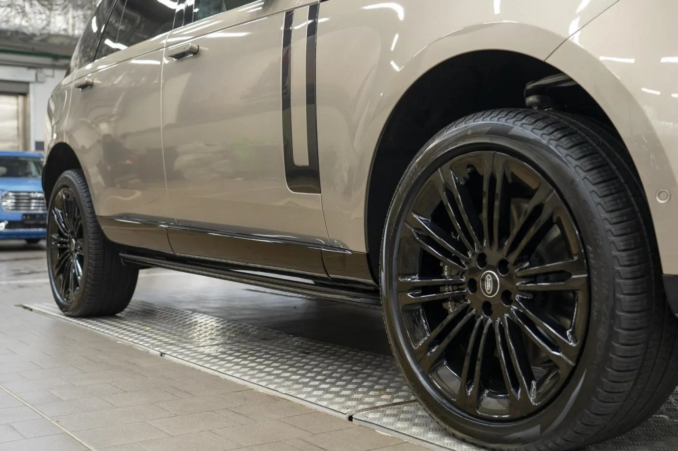 Электропороги ATS для Range Rover longL460 под оригинал