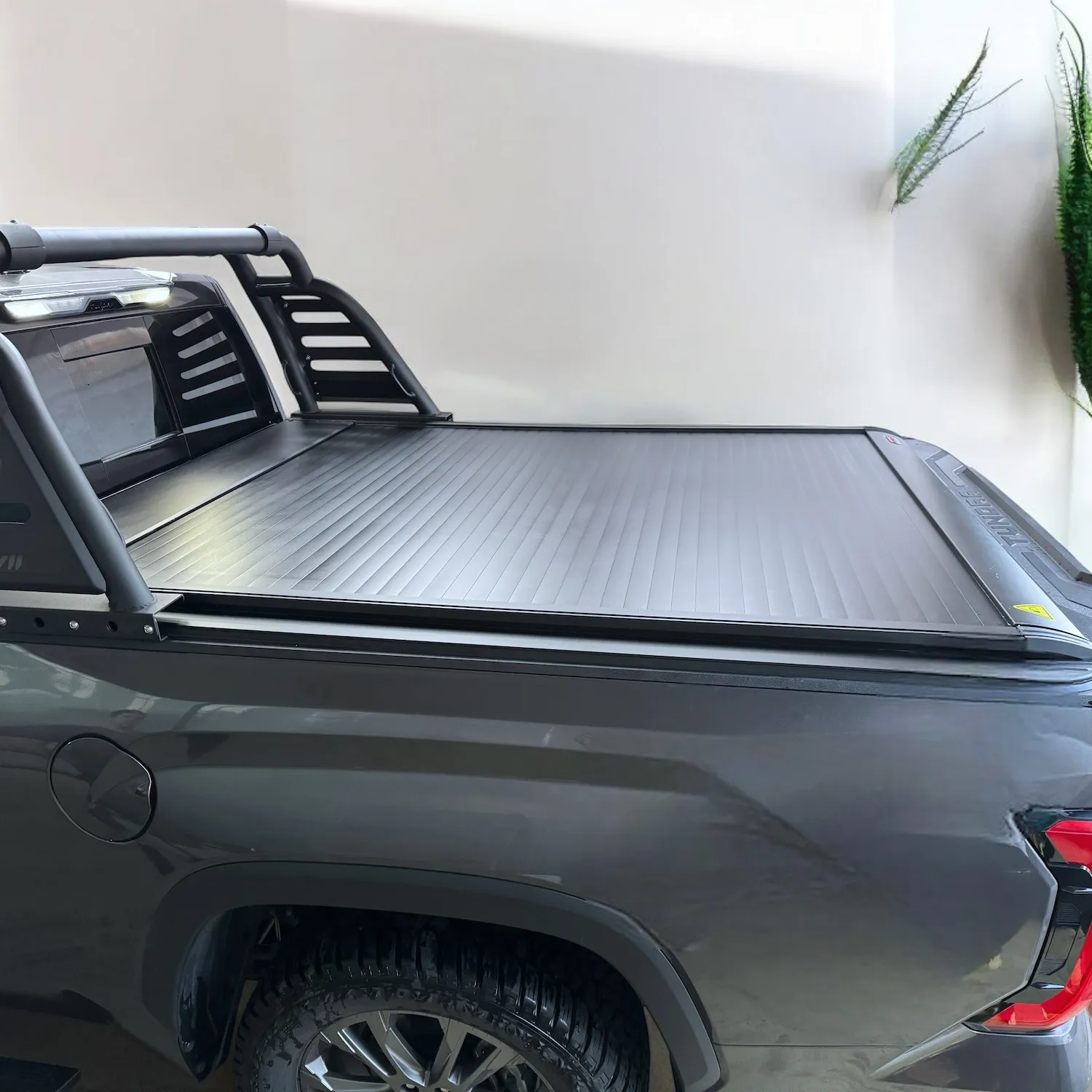 Электрическая крышка кузова для Toyota Tundra с 2022 года от Bestwyll