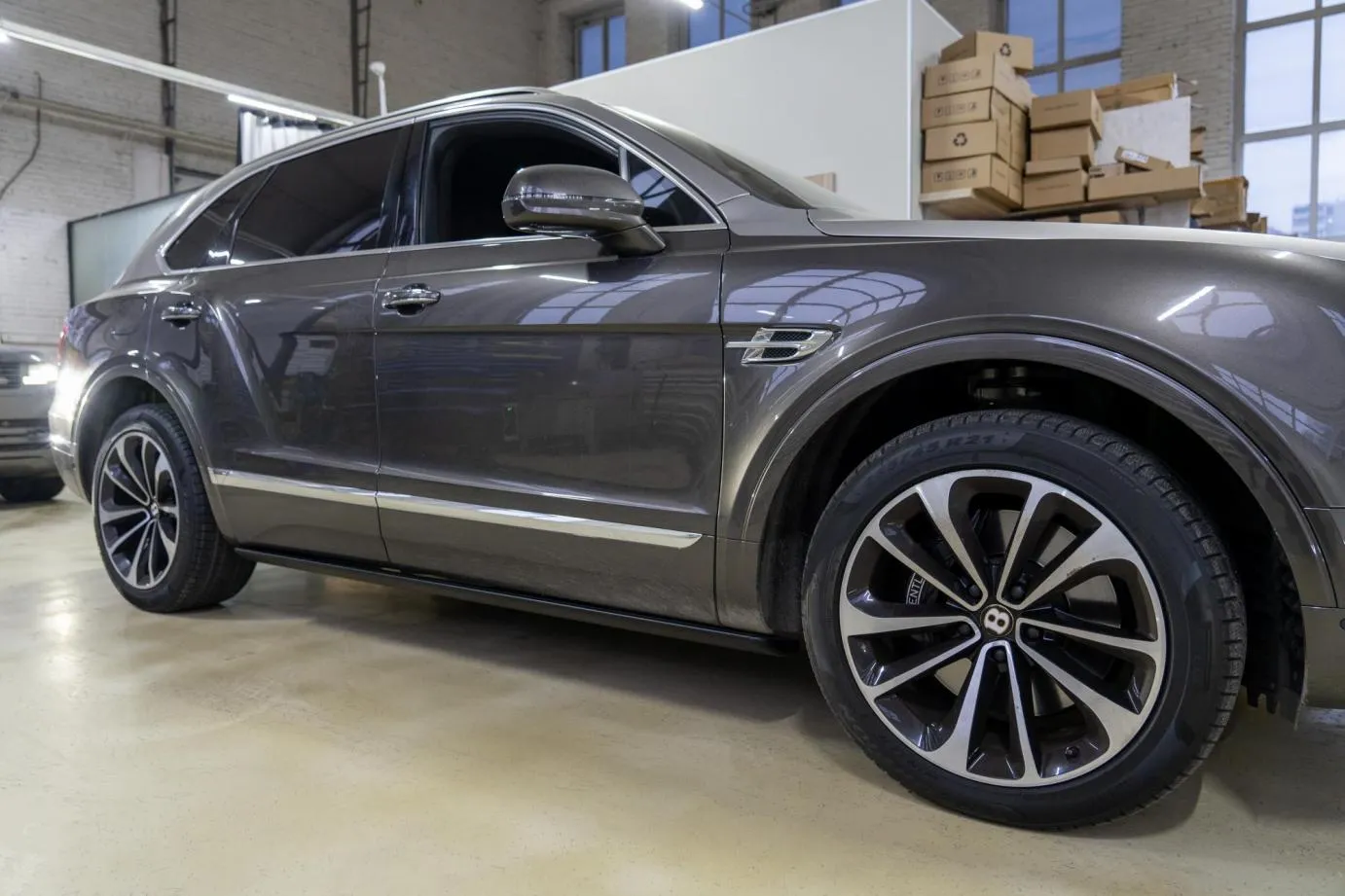 Электрические выдвижные пороги ATS для bentley bentayga