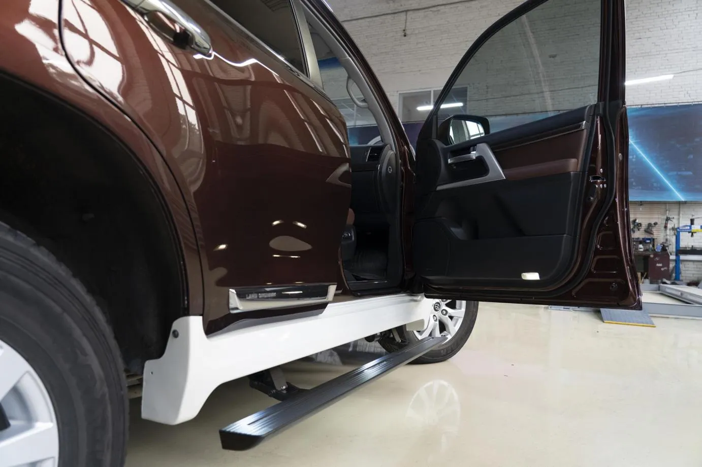 Электропороги ATS Toyota Land Cruiser 200