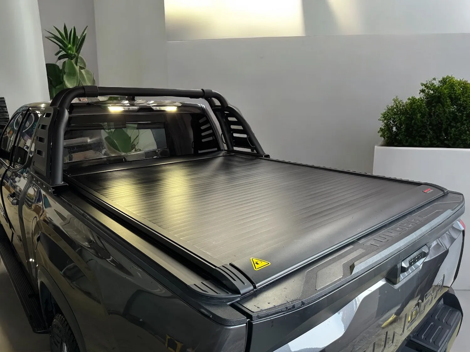 Электрическая крышка кузова для Toyota Tundra с 2022 года от Bestwyll