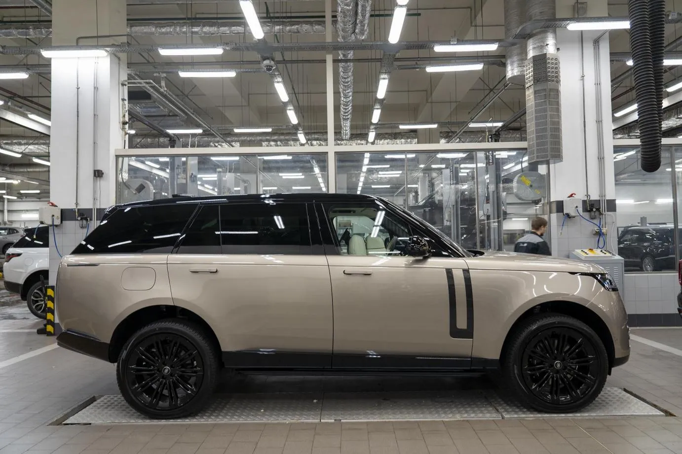 Электропороги ATS для Range Rover longL460 под оригинал