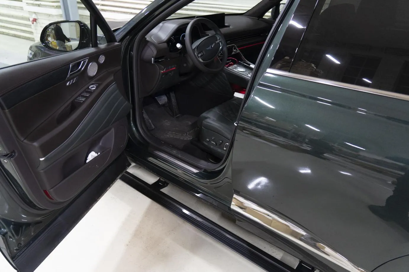Выдвижные пороги ATS Genesis GV80
