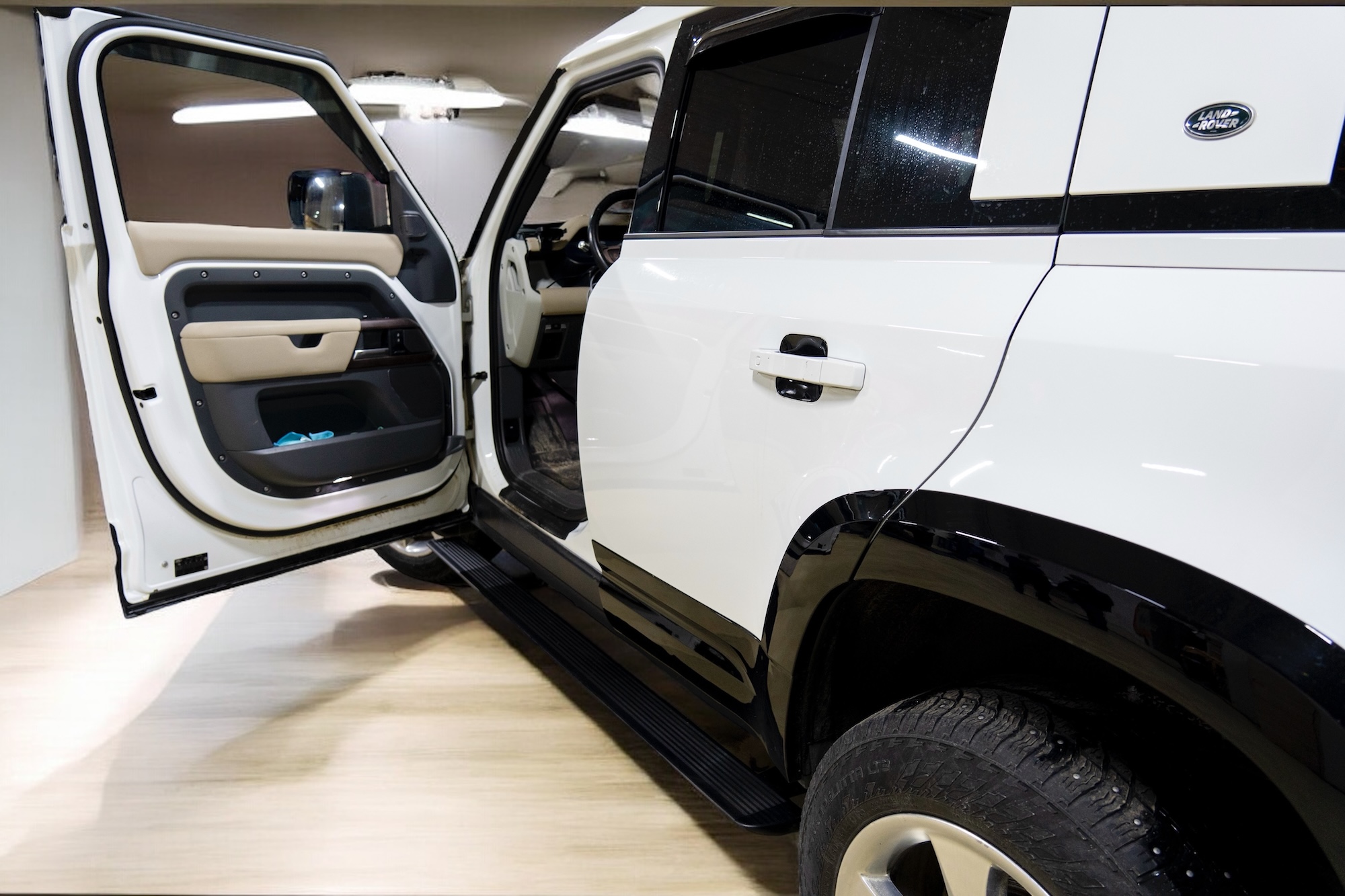 Электричeские выдвижные пороги ats для land rover defender