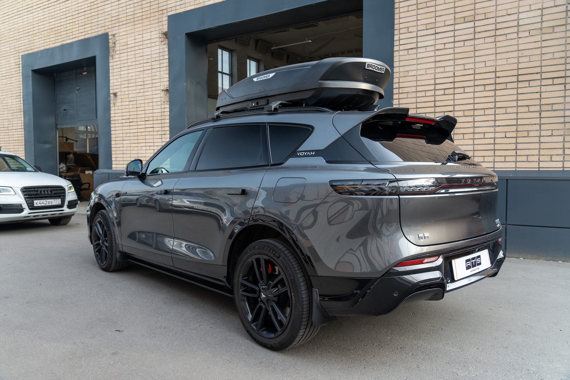 Выдвижные пороги ATS для Voyah Free