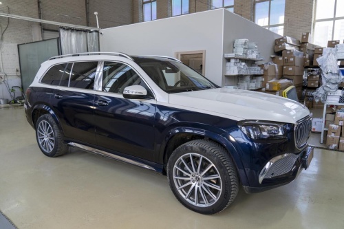 Выдвижные пороги ATS для Mercedes GLS в стиле Maybach