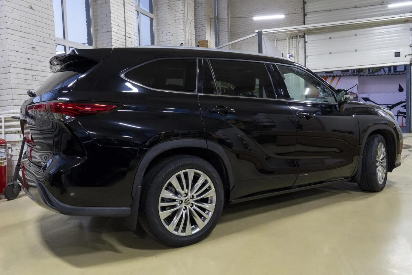 Доводчики дверей Toyota Highlander