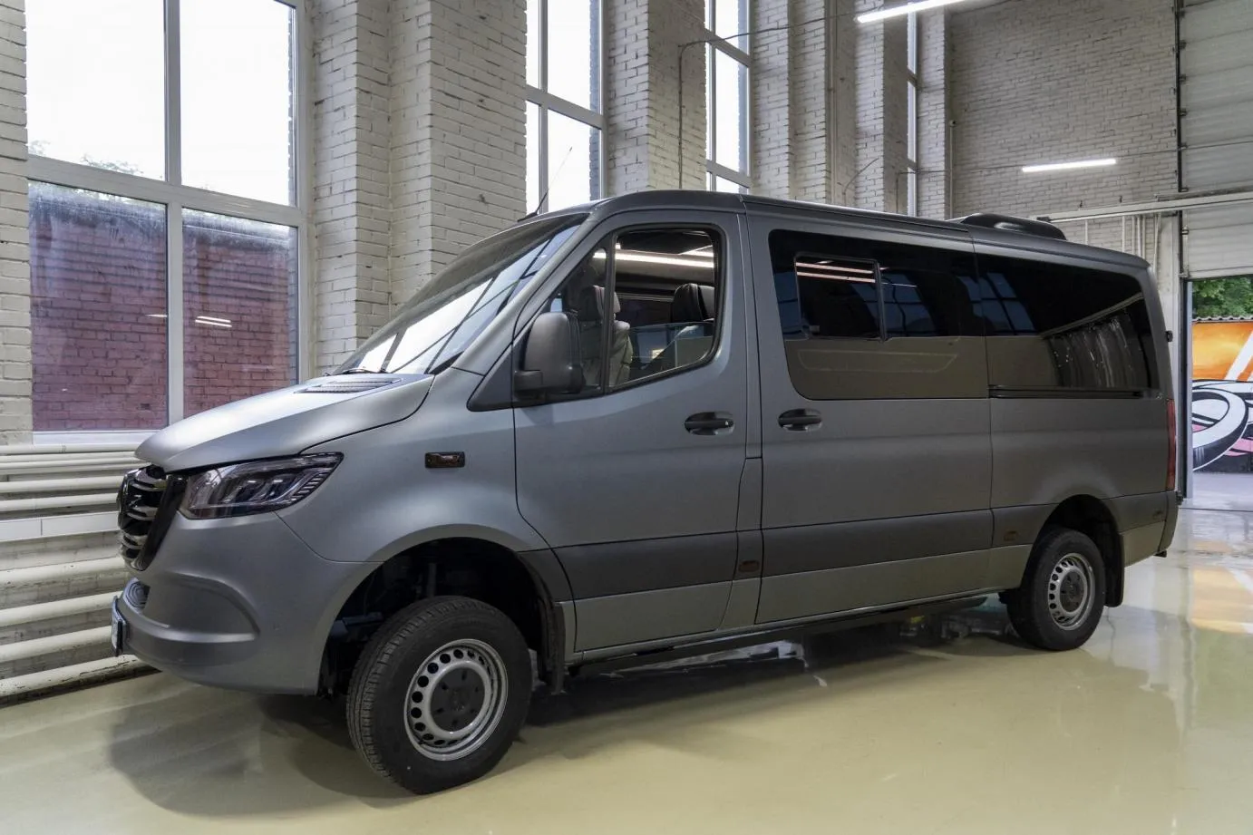 Доводчики дверей Mercedes-Benz Sprinter