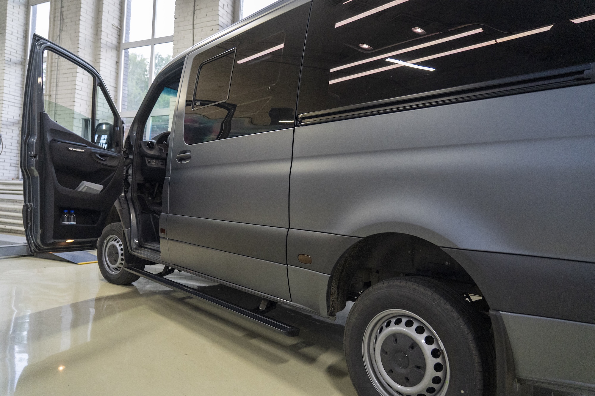 Выдвижные пороги ATS для Mercedes Sprinter