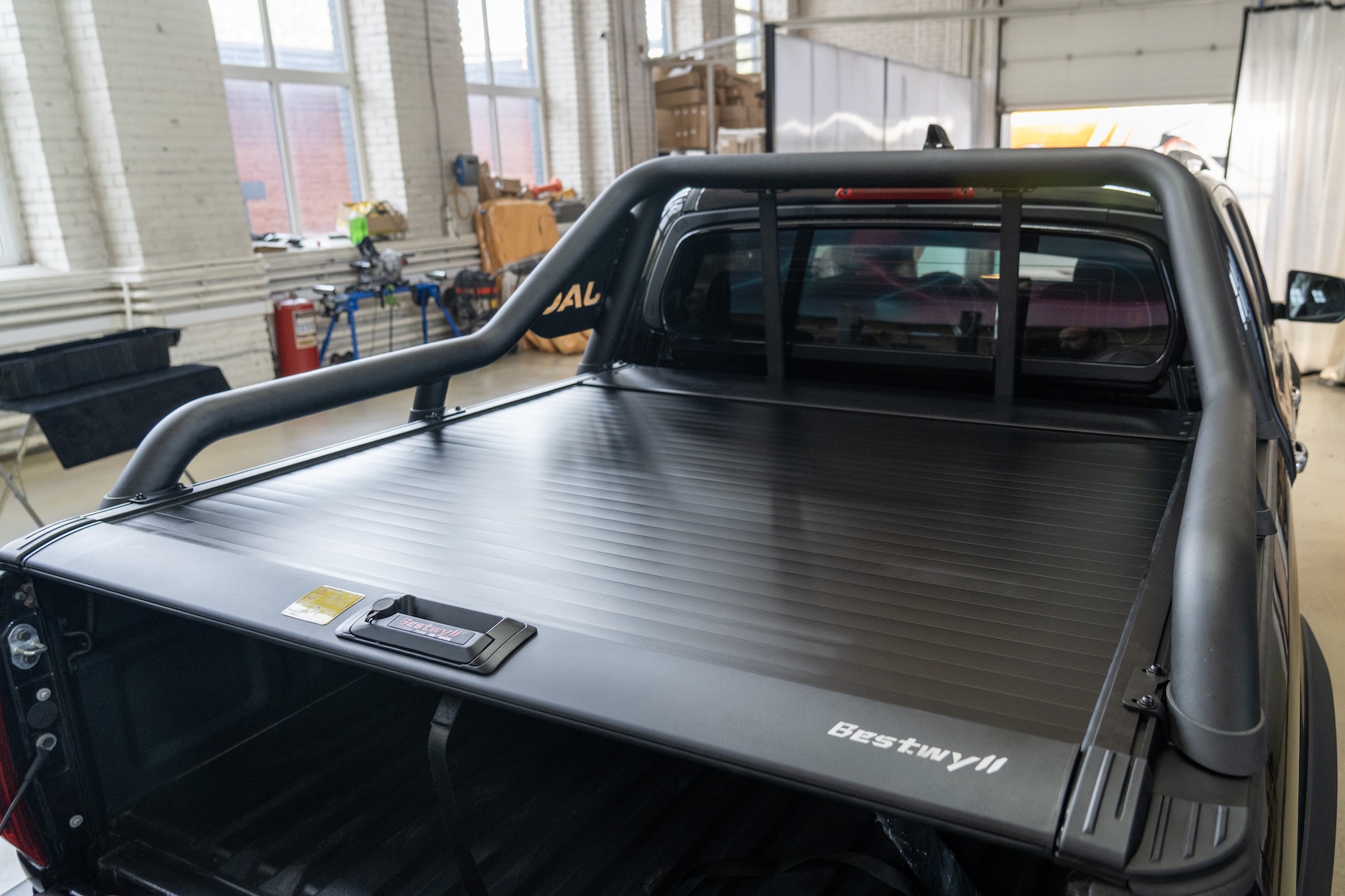 Механическая крышка кузова Bestwyll для Jac T9