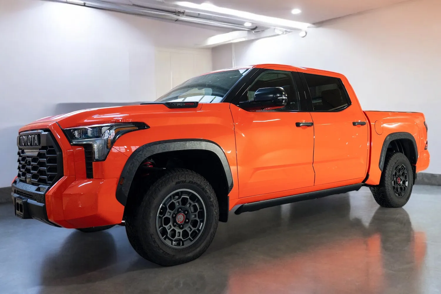 Доводчики дверей Toyota Tundra