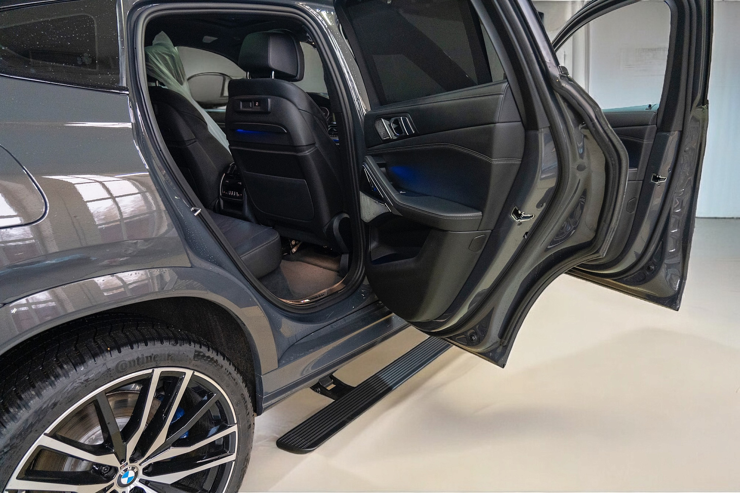 Выдвижные пороги ATS BMW X6 (G06) рестайлинг