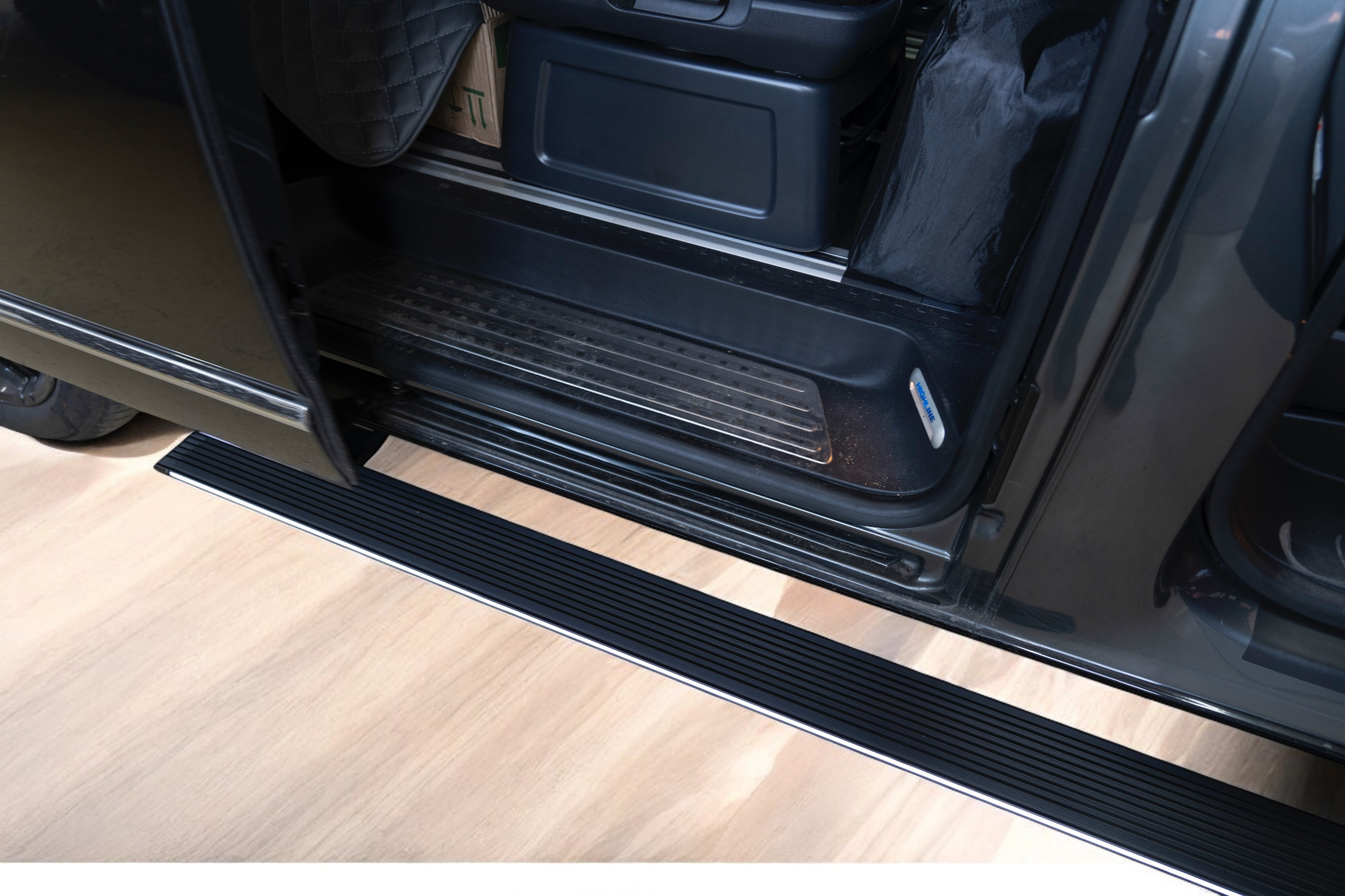 Электрические выдвижные пороги ATS для Volkswagen Multivan T6